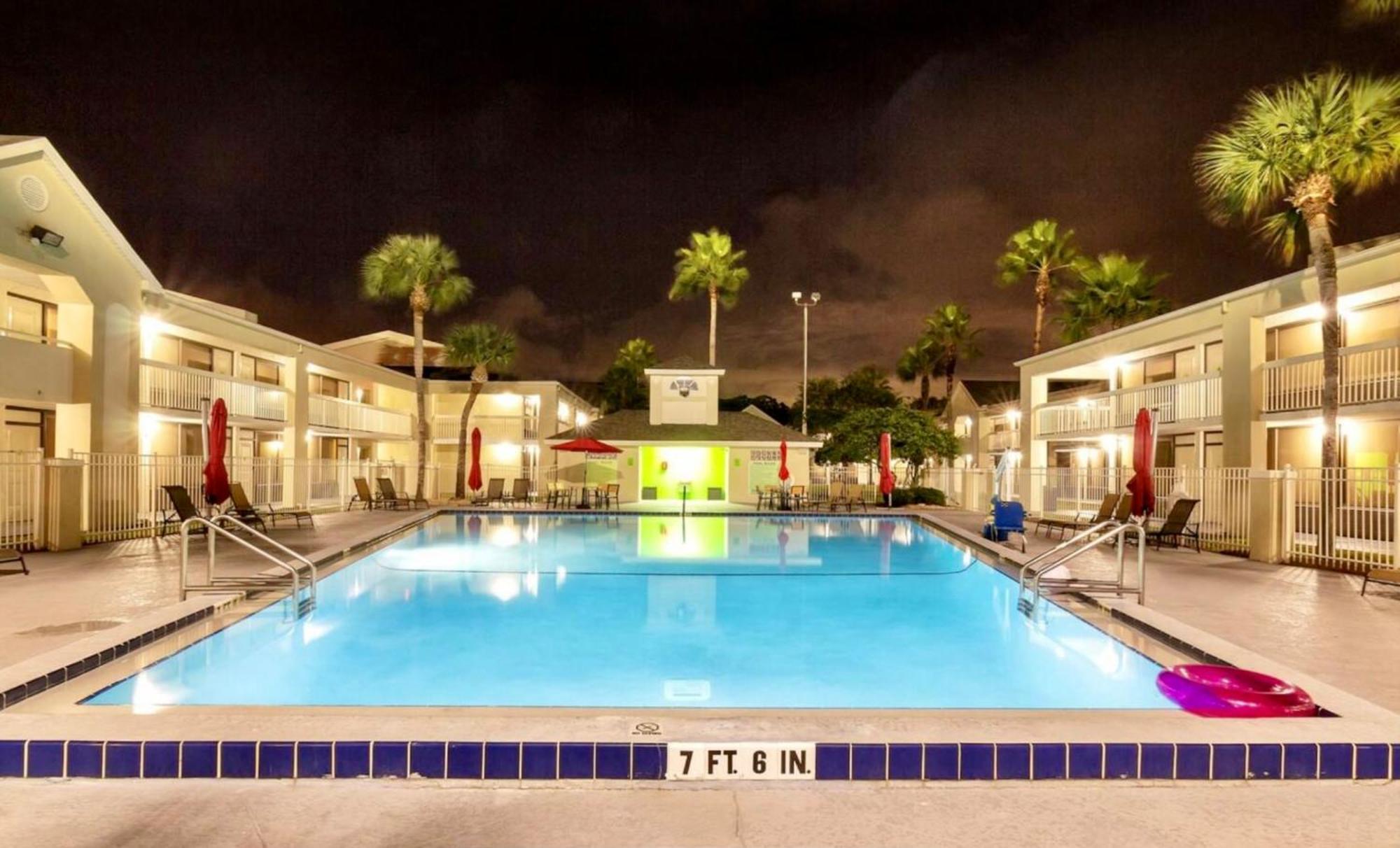 Pool - Wifi - Parking - Best Location ! 키시미 외부 사진