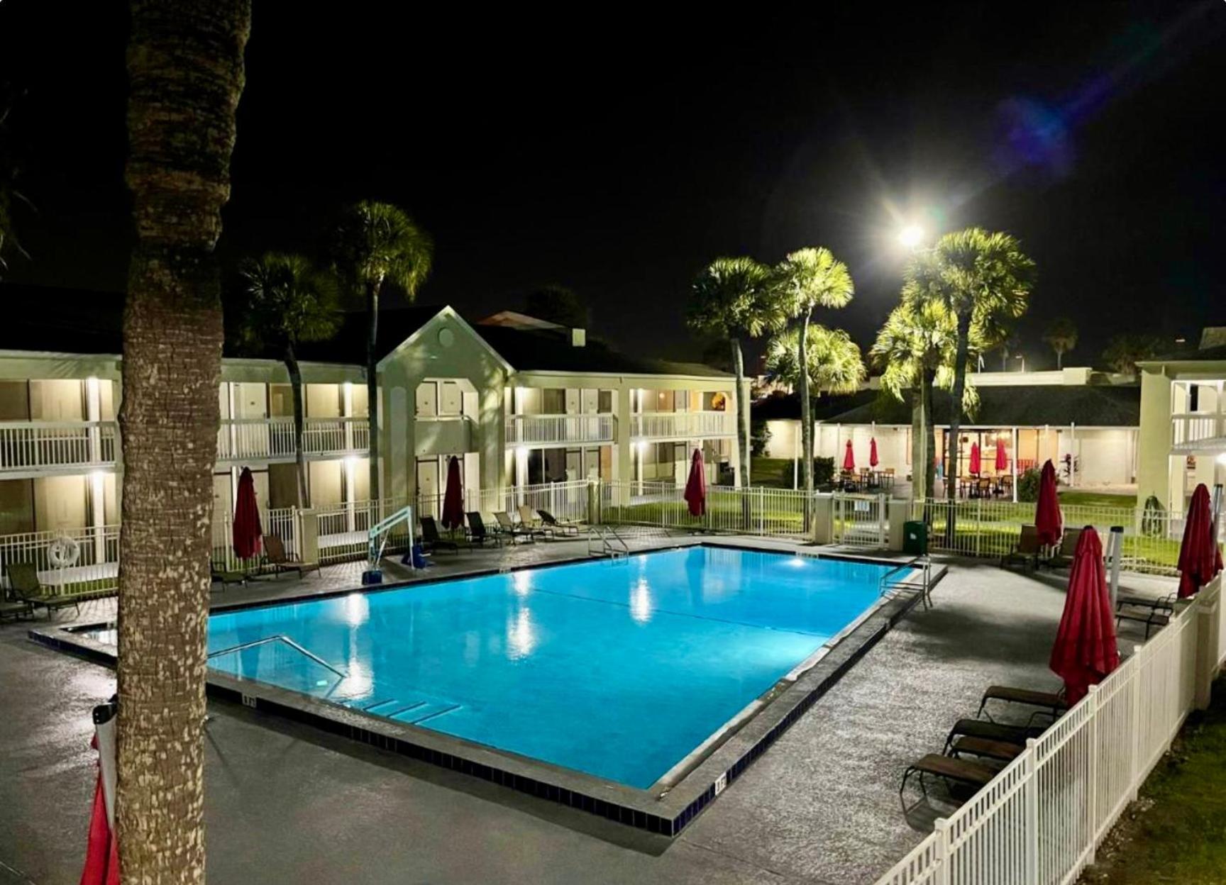 Pool - Wifi - Parking - Best Location ! 키시미 외부 사진